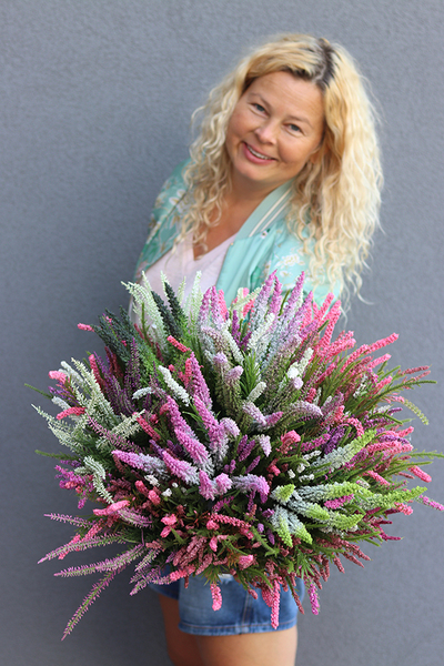 kompozycja kwiatowa w okrągłej misie, Wrzosy Rani, wym.20x46cm 