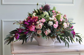 bogata kompozycja kwiatowa, Milady, wym.40x60x40cm