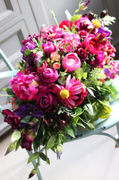 bogata kompozycja w ceramicznym naczyniu, Ekspresja, wys.32cm, dł.76cm