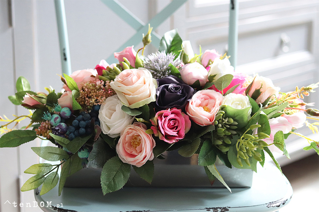 Alana Deluxe, kompozycja kwiatowa w lustrzanej donicy, wym. 22x35cm 