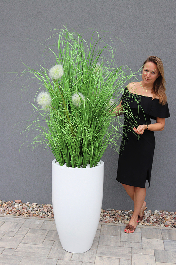 Dandelion Fiberglass White, trawa w białej donicy z dmuchawcami, wys. 190cm