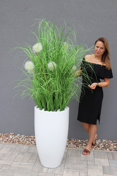 Dandelion Fiberglass White, trawa w białej donicy z dmuchawcami, wys. 190cm