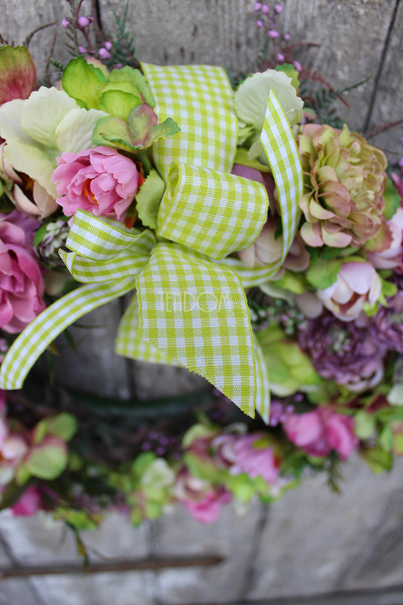 kwiatowy wianek na drzwi Makutra, śr.40cm 