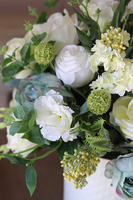 Blue Spring, elegancka kompozycja w metalowym wazonie, wys.58cm 