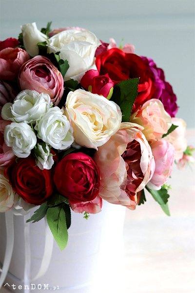 bogaty flowerbox z różami, Olianna, wys.35cm