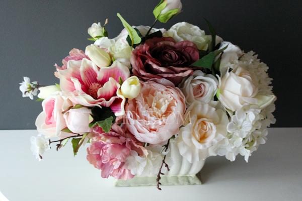 kompozycja kwiatowa / bukiet Queen wys.36cm, szer.45cm