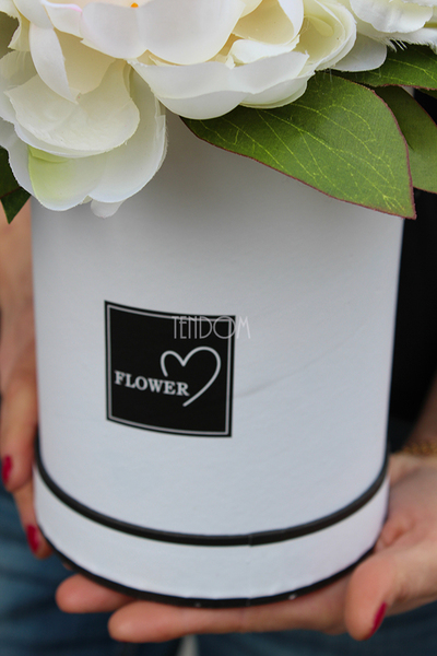 kompozycja kwiatowa / bukiet Flowerbox Biała Peonia 2, wys.27cm