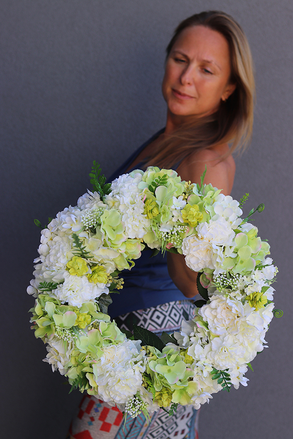 Green Yersa, bogaty wianek z zieloną hortensją, śr.40cm 