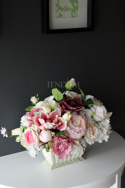 kompozycja kwiatowa / bukiet Queen wys.36cm, szer.45cm