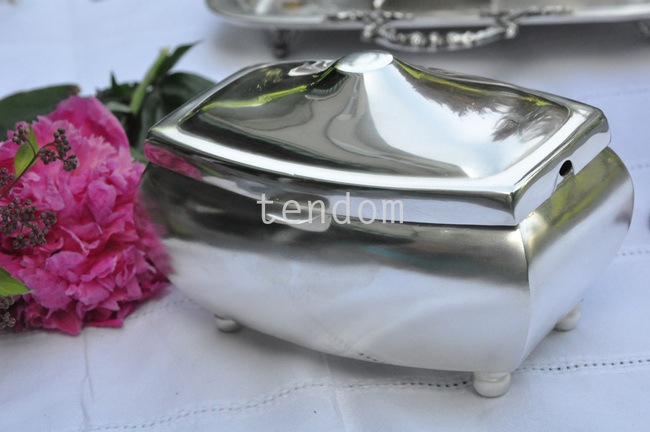 OD RĘKI cukiernica posrebrzana Monaco