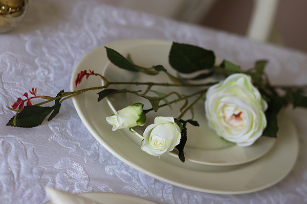 gałązka / sztuczna róża, Przyjęcie Komunijne, dł.70cm