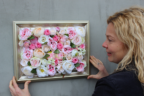 efektowna kwietna rama jednostronna Romatyczna wym.40x31cm