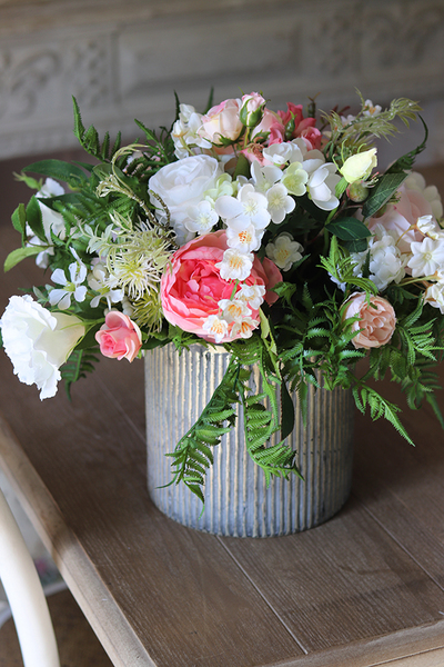 Geonia, duża kompozycja kwiatowa w naczyniu bosco, wym.36x42cm