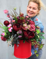 Benjamin, walentynowa kompozycja kwiatowa / bukiet / Flowerbox, wys.46cm