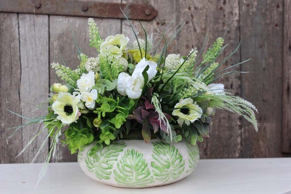 Zielone Marzenie, dekoracja kwiatowa w srebrnym naczyniu, wys.28cm