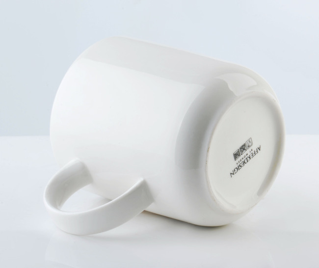 OD RĘKI Abigail White, porcelanowy kubek glamour, poj.380ml