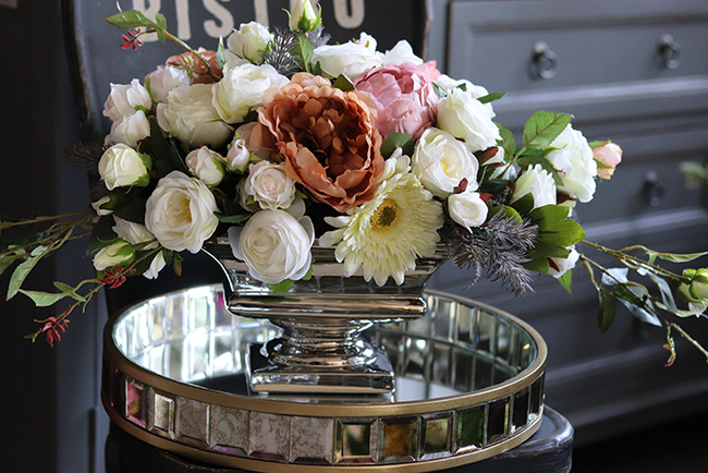 kompozycja kwiatowa / bukiet Cappucino 2, wys.35cm