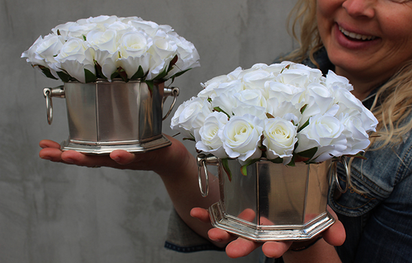 kompozycja kwiatowa / bukiet White Thai, 1 szt., wys.13cm, śr. kwiatów 17cm