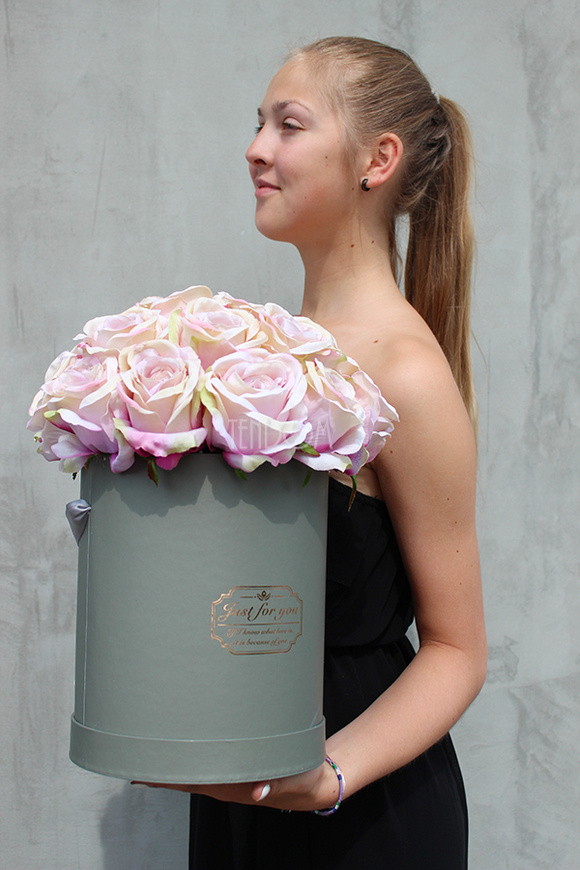 Blanka, kompozycja kwiatowa / bukiet / Flowerbox, wys.38cm