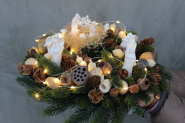 elegancki wianek na stół / stroik Szopka Bożonarodzeniowa, śr.27cm