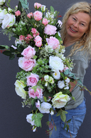 Eleonora Big, elegancka kompozycja kwiatowa na komodę, wym.30x35x90cm