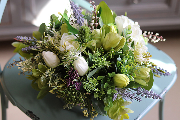 Deturo, dekoracja kwiatowa w srebrnym naczyniu, wys.24cm