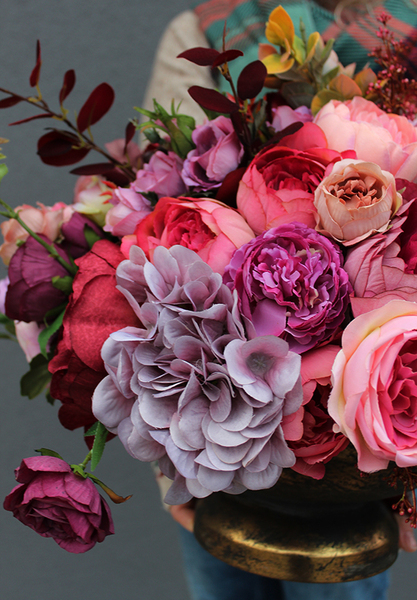 Dolores, luksusowa kompozycja kwiatowa w metalowej paterze, wym.40x56cm