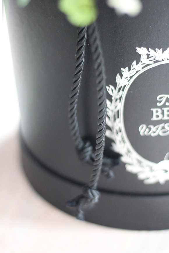 box / kompozycja kwiatowa Romantyczne Marzenie 2, wys.50cm