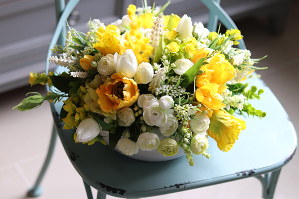 Amira New, dekoracja kwiatowa na stół Wielkanocny, wys.28cm