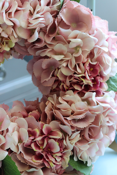 Bellinas Hortensja, bogaty wianek na drzwi, śr.40cm