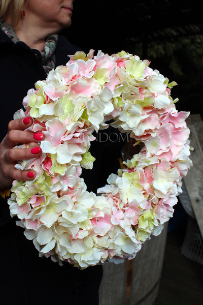 Bladoróżowa Hortensja wianek na drzwi, śr.37cm 