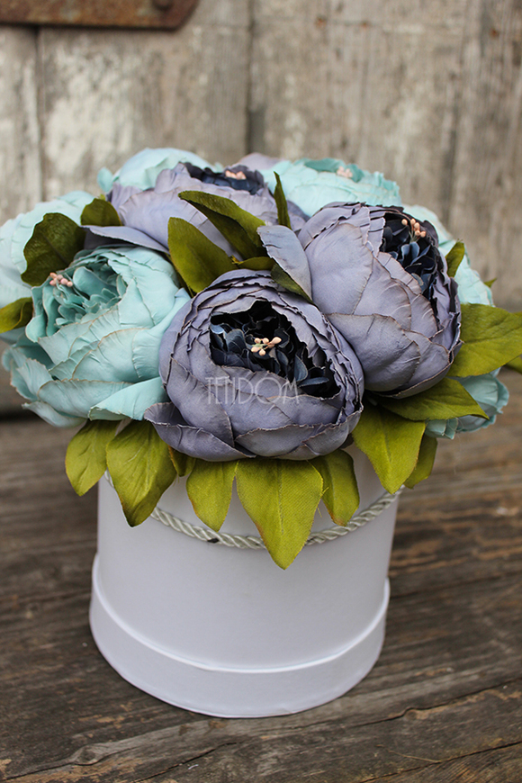 kompozycja kwiatowa / bukiet Flowerbox Niebieska Piwonia wys.22cm