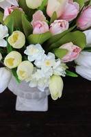 Tulipany elegancka kompozycja kwiatowa w pucharze, wym.38cm