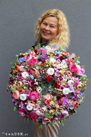 bogaty kwiatowy wianek, Perrasa Medium 2, śr.50cm  