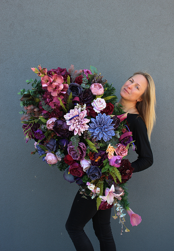 Ronello, efektowna wiązanka nagrobna, dł.88cm