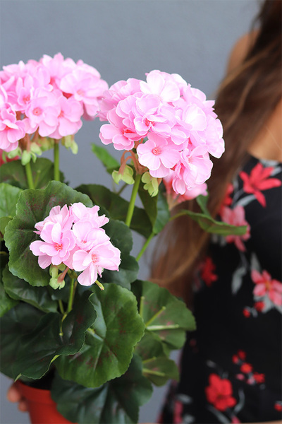 doniczkowa pelargonia Jasnoróżowa, wysokiej jakości sztuczne kwiaty, wys.36cm