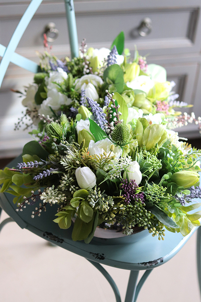 Deturo, dekoracja kwiatowa w srebrnym naczyniu, wys.24cm