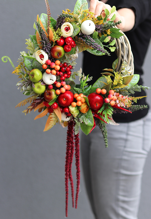 jesienny wianek na drzwi z owocami, Sadowy Dom, śr.30cm  