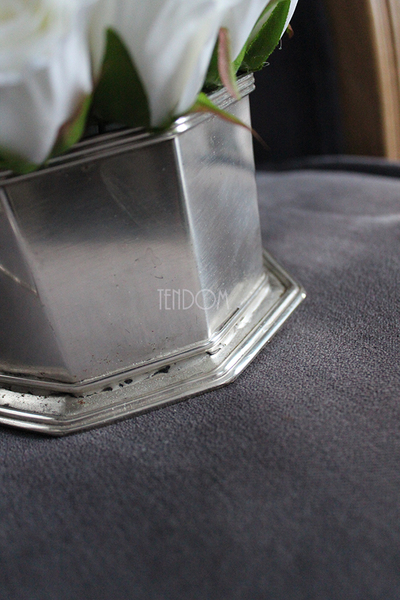 kompozycja kwiatowa / bukiet White Thai, 1 szt., wys.13cm, śr. kwiatów 17cm