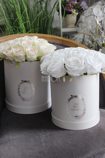 kompozycja kwiatowa / bukiet Flowerbox biel & róż Poezja, wys.34cm