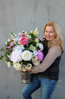 kompozycja / bukiet w aluminiowym naczyniu Sarmacja wys.70cm