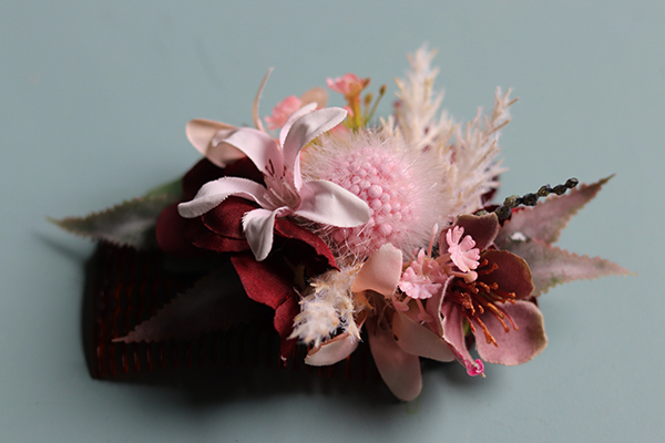 Jasmina, grzebyk do włosów z kwiatami A, wym.10cm