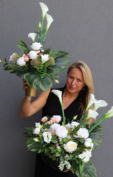 Maria 2, kompozycja kwiatowa dekoracja nagrobna, wys.60cm