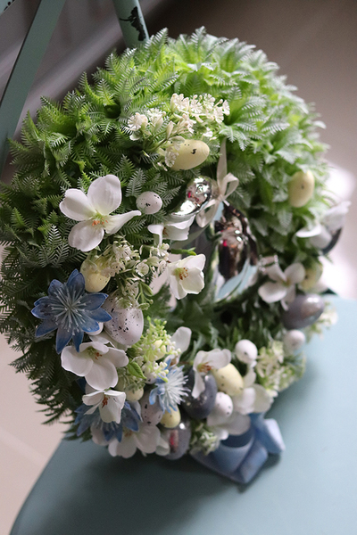 Blue Relis, wielkanocny asymetryczny wianek z gąską, śr.30cm