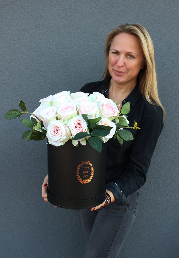 kompozycja kwiatowa / flowerbox / bukiet Flowerbox Różowa Pererio, wys.37cm