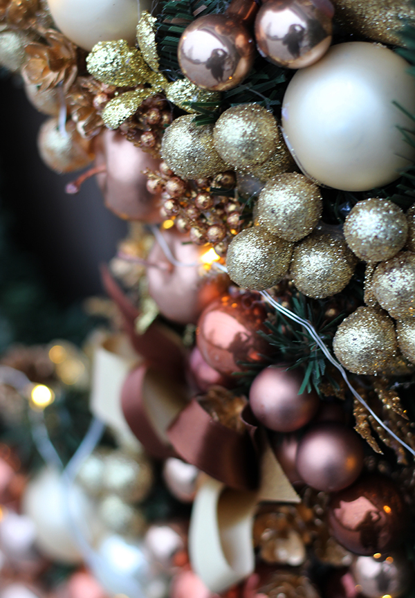 bardzo bogaty złoty wianek świąteczny, Złote Święta, śr.45cm 