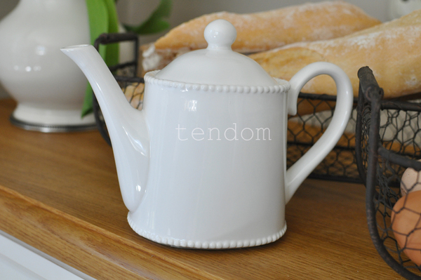 OD RĘKI Parma, dzbanek porcelanowy imbryk biały, wym.21.74x10.7x15.8cm