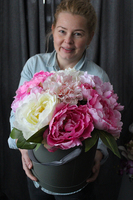 Alisa, kompozycja kwiatowa / bukiet Flowerbox, wys.38cm