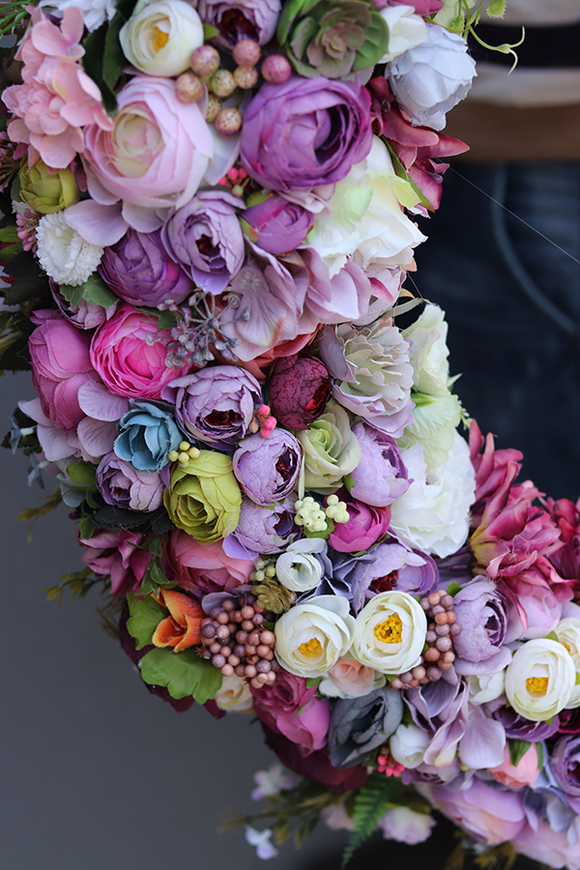 atrakcyjny wielki kwiatowy wianek, Perrasa Premium, śr.65cm 