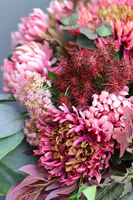 Astry, kompozycja kwiatowa nagrobna, wys. 42, rozp.70cm